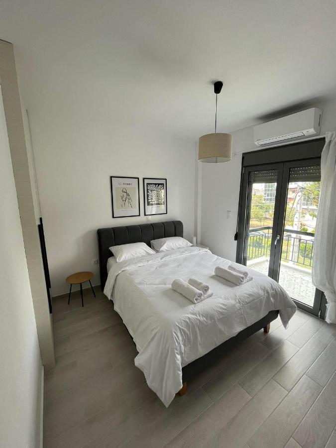Tiffany'S Apartments -2' Walk From Metro Atenas Exterior foto
