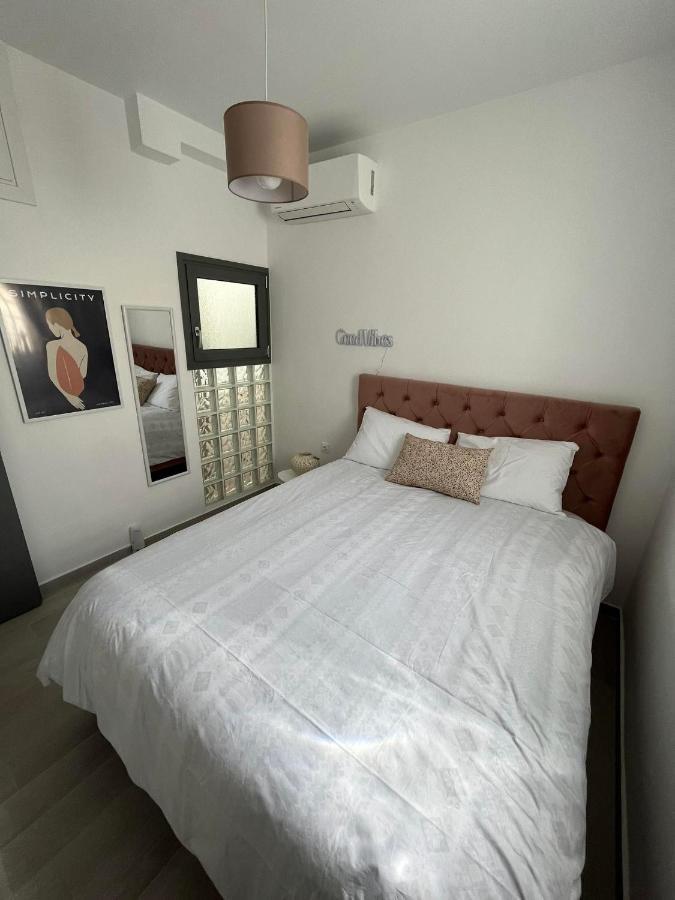 Tiffany'S Apartments -2' Walk From Metro Atenas Exterior foto